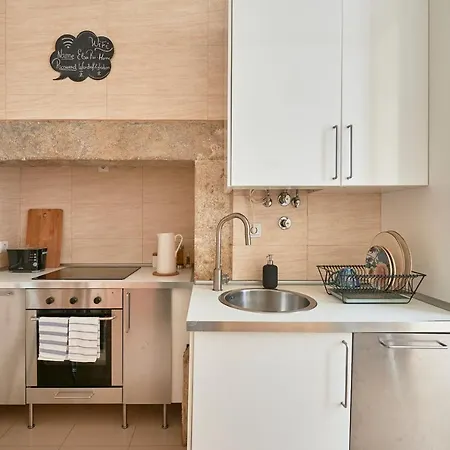 Spacious Apartment In The Perfect Lisbon Location, By Timecooler Exterior photo