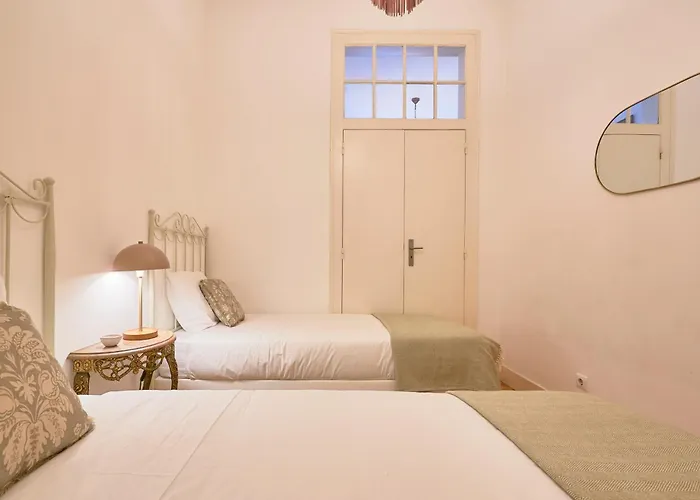 Spacious Apartment In The Perfect Lisbon Location, By Timecooler